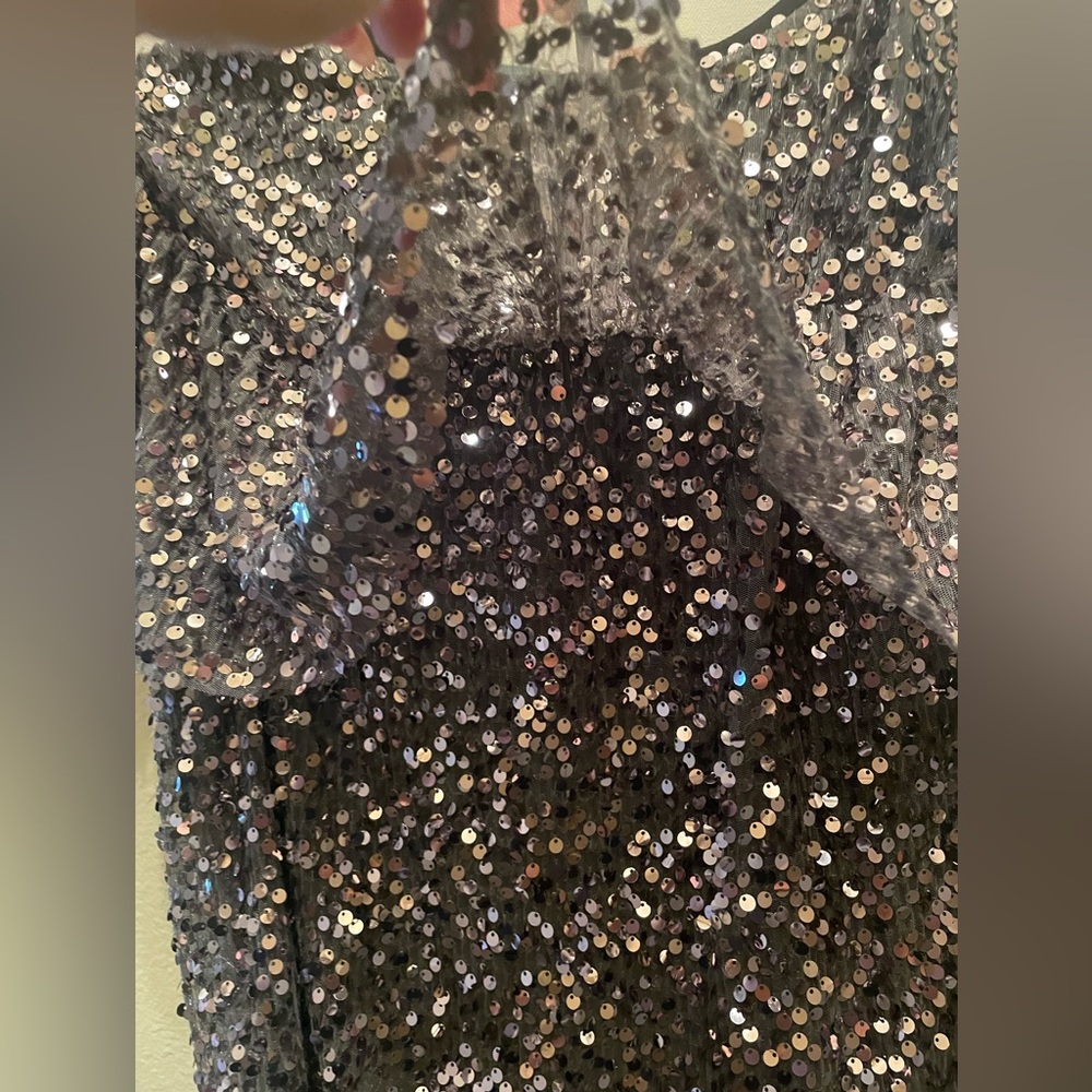 A’Beautiful Soul (by Altar’d State) Charcoal Gray Sequin Ruffle Top - Picture 4 of 6